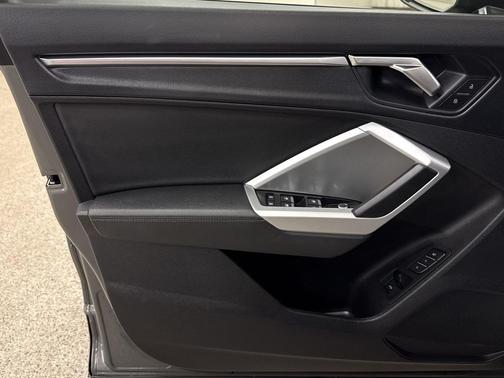 2024 Audi Q3 45 S line Premium Plus