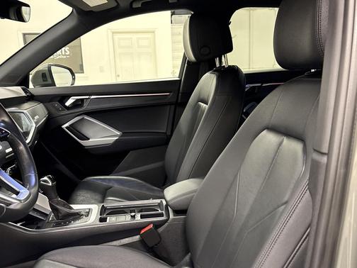 2024 Audi Q3 45 S line Premium Plus