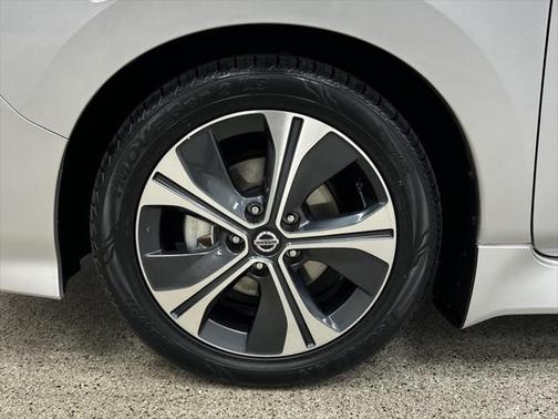 2021 Nissan Leaf SV 40 kWh