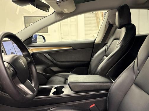2022 Tesla Model 3 Standard Range