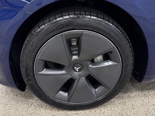 2022 Tesla Model 3 Standard Range