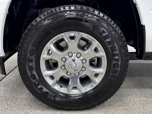 2024 RAM 2500 Laramie Crew Cab 4x4 6'4' Box