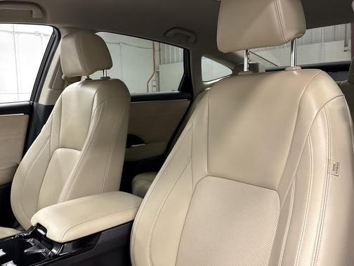 2020 Honda Clarity Plug-In Hybrid Touring