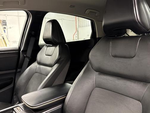 2025 Nissan ARIYA ENGAGE