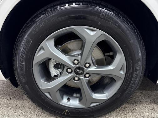 2023 Ford Escape ST-Line Select