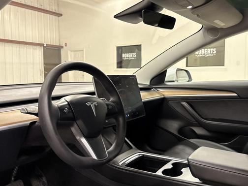 2023 Tesla Model 3 Standard Range