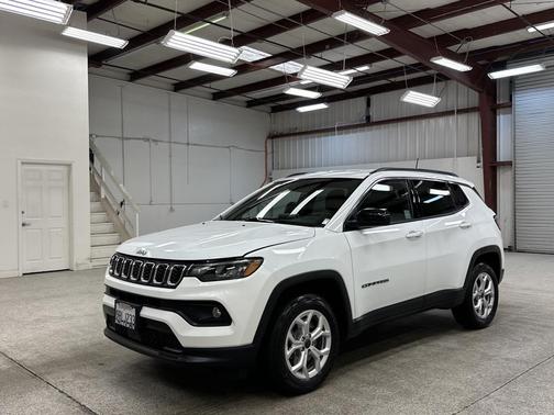 2025 Jeep Compass Latitude