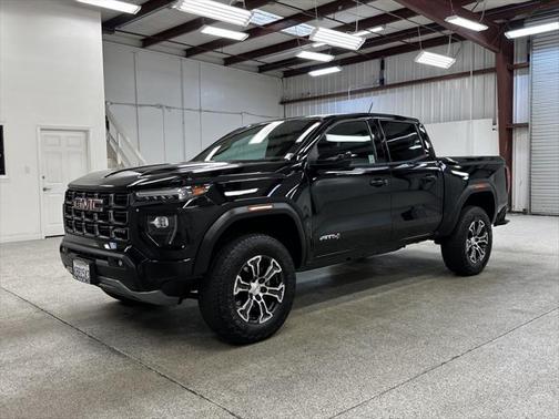 2023 GMC Canyon Base
