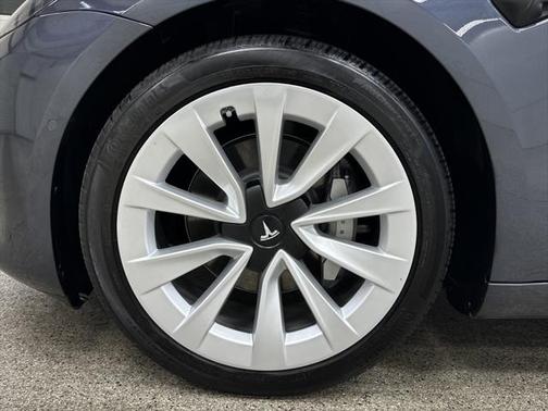 2022 Tesla Model 3 Standard Range
