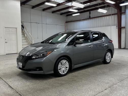 2024 Nissan Leaf S