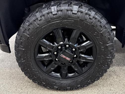 2025 GMC Sierra 2500 AT4