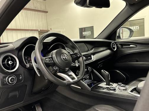 2022 Alfa Romeo Stelvio Sprint