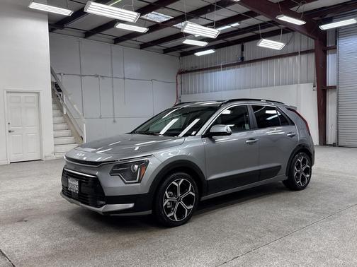2023 Kia Niro Touring