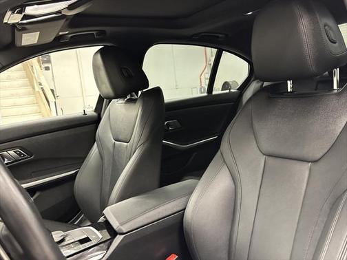 2019 BMW 330 330i