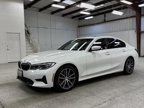 2019 BMW 330 330i