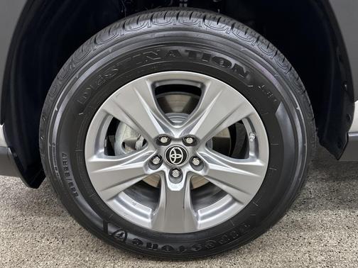 2023 Toyota RAV4 Hybrid LE