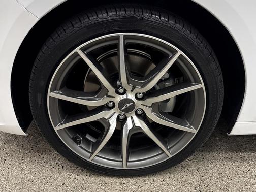 2023 Genesis G70 2.0T AWD