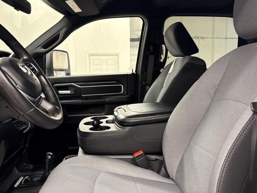 2024 RAM 3500 Tradesman/SLT/Laramie/Limited