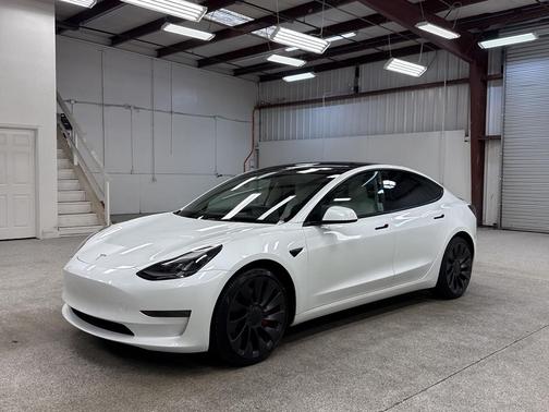 2023 Tesla Model 3 Performance
