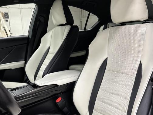 2022 Lexus IS 350 Base
