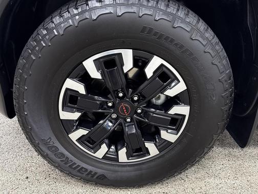 2022 Nissan Frontier PRO-X