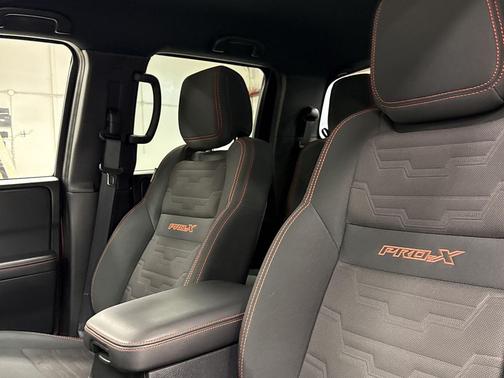 2022 Nissan Frontier PRO-X