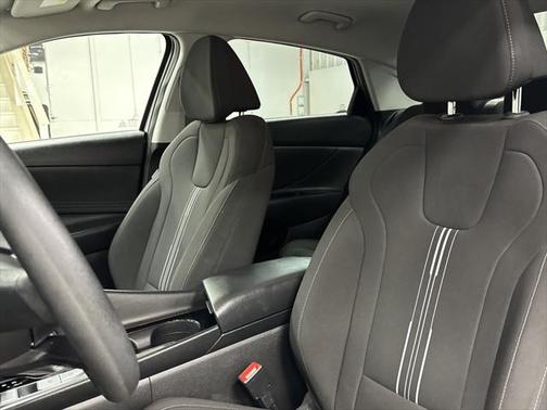 2023 Hyundai ELANTRA HEV Blue