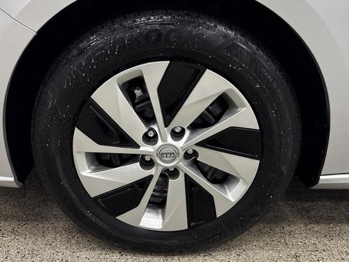 2024 Nissan Altima S FWD