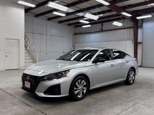 2024 Nissan Altima S FWD