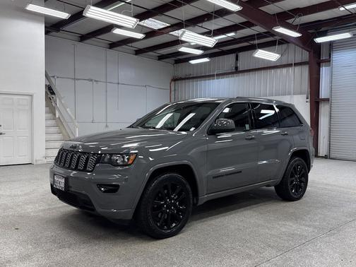 2019 Jeep Grand Cherokee Altitude