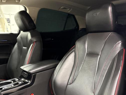 2022 Buick Envision FWD Essence