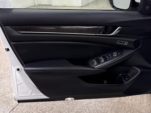 2022 Honda Accord EX-L 1.5T