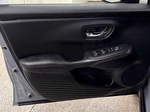 2025 Honda HR-V 2WD Sport