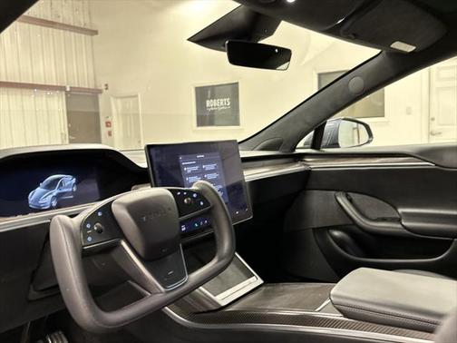 2022 Tesla Model S Base