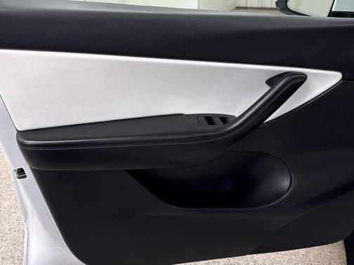 2021 Tesla Model Y Performance Dual Motor All-Wheel Drive