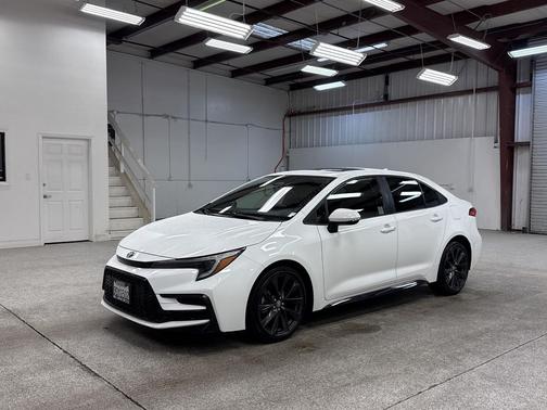 2023 Toyota Corolla Hybrid SE