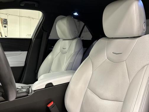 2022 Cadillac CT4 Premium Luxury