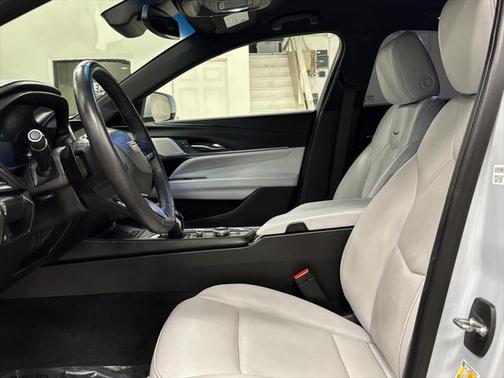 2022 Cadillac CT4 Premium Luxury