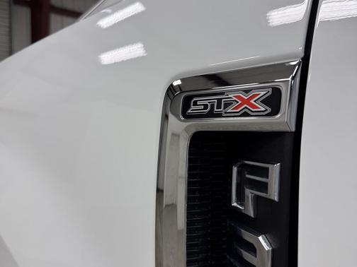 2022 Ford F-350 XL