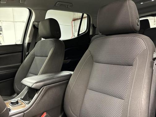 2023 GMC Acadia FWD SLE