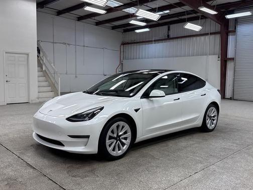 2021 Tesla Model 3 Standard Range Plus