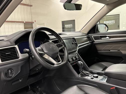 2023 Volkswagen Atlas 3.6L SE w/Technology