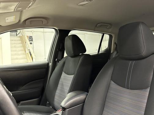 2023 Nissan Leaf SV PLUS 60 kWh