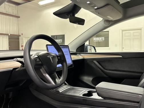 2023 Tesla Model Y RWD