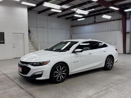 2020 Chevrolet Malibu FWD RS