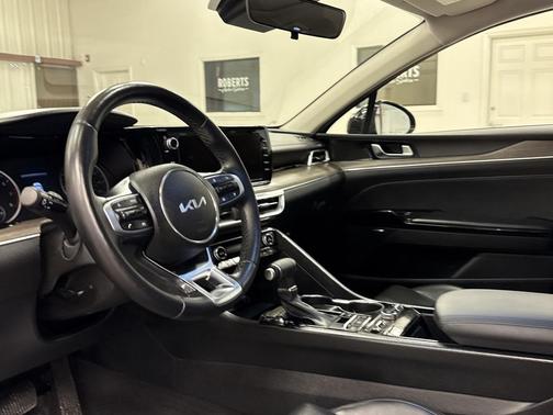 2023 Kia K5 EX