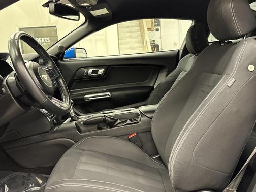 2019 Ford Mustang EcoBoost