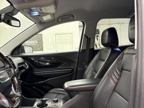 2024 GMC Terrain AWD AT4