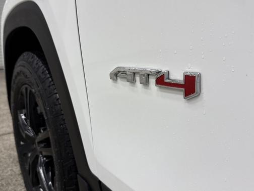2024 GMC Terrain AWD AT4