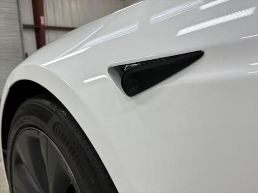 2022 Tesla Model S Base